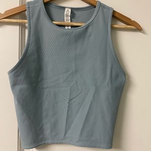 Lululemon tank top cropped length